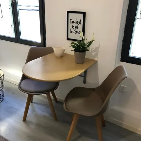 66d1 In The City Center * Perpignan